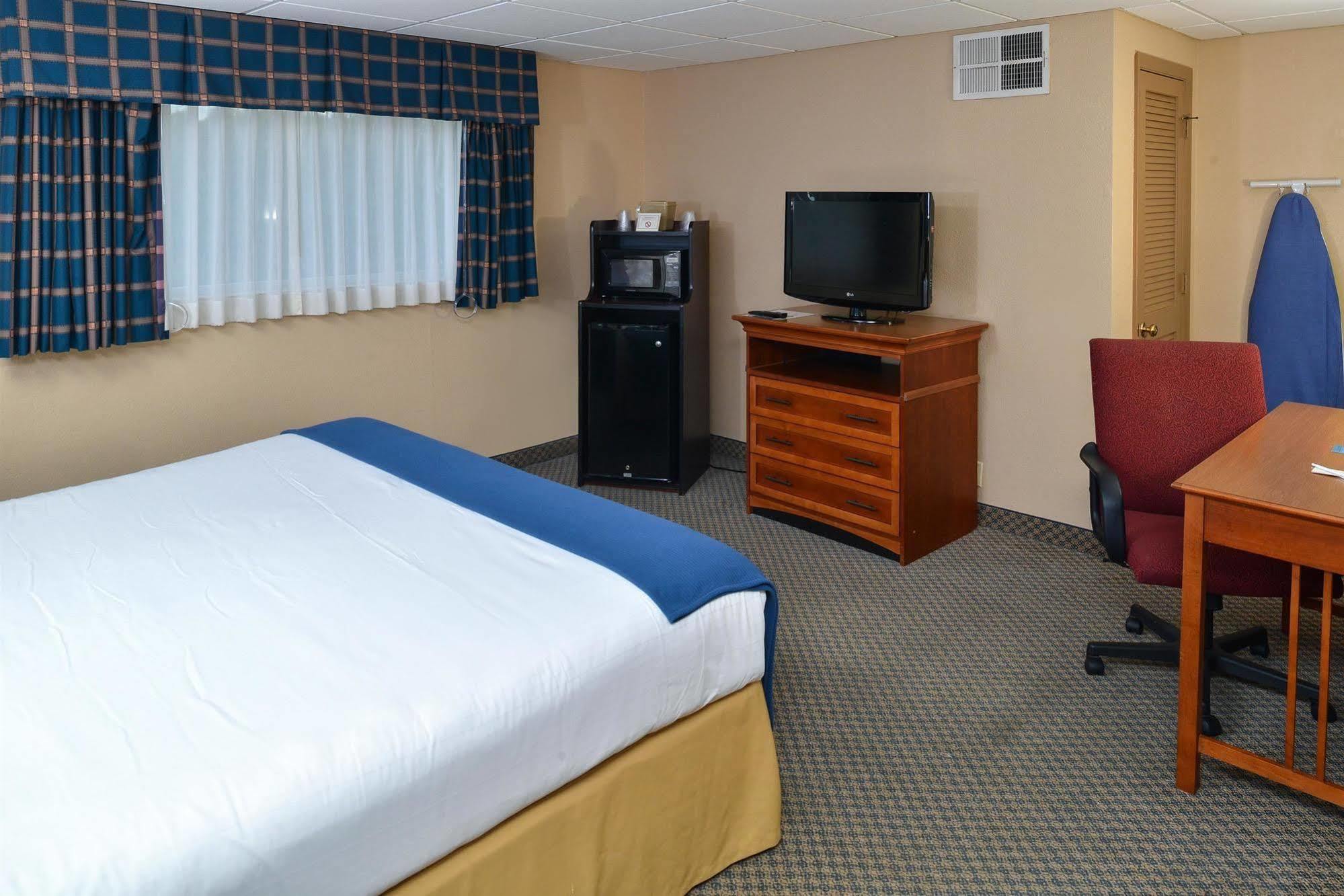 Red Roof Inn & Suites Macon Exterior foto